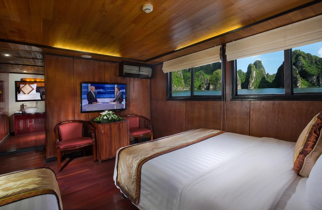 Syrena Cruises Hotel Ха Лонг Екстериор снимка