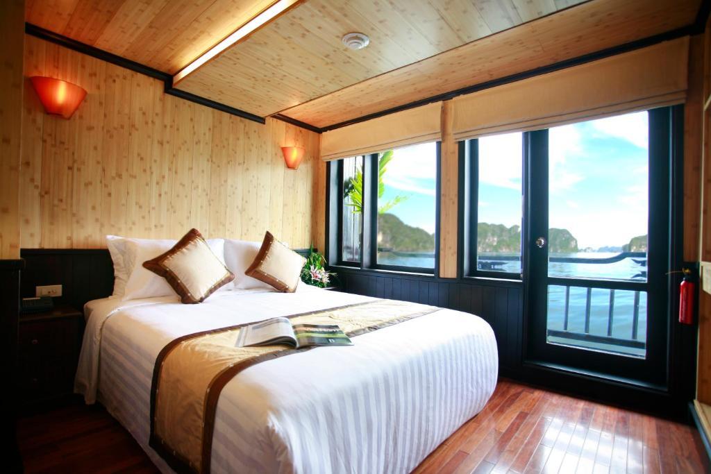Syrena Cruises Hotel Ха Лонг Стая снимка
